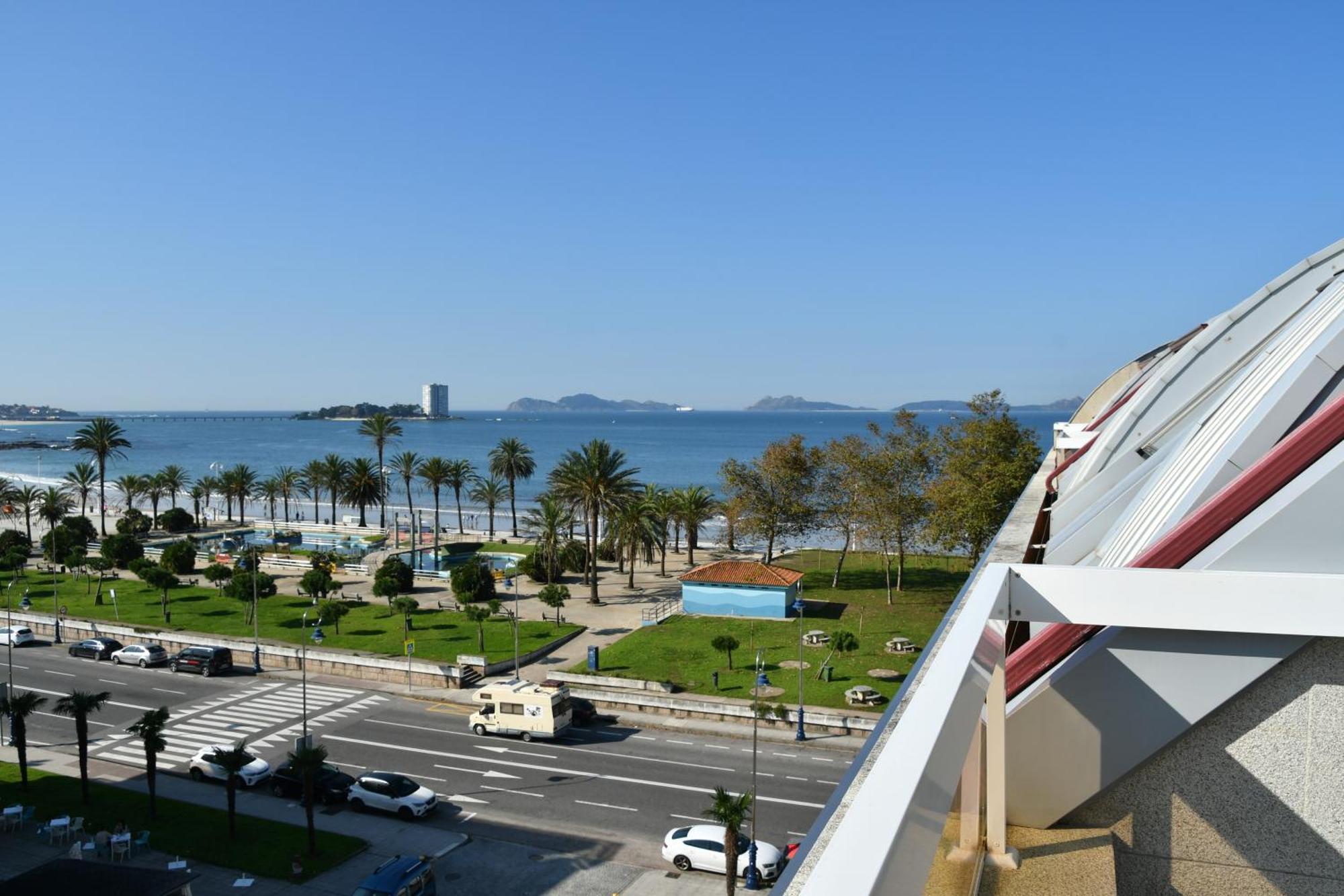 Primera Linea De Playa Samil Costa Con Garaje Incluido 比戈 外观 照片