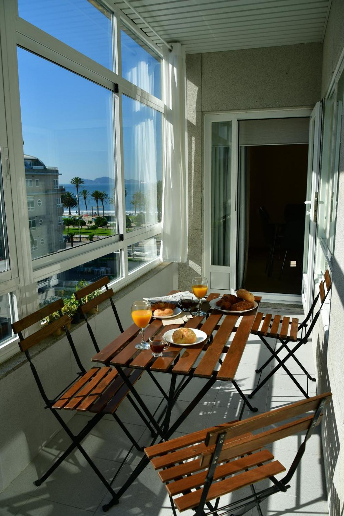 Primera Linea De Playa Samil Costa Con Garaje Incluido 比戈 外观 照片